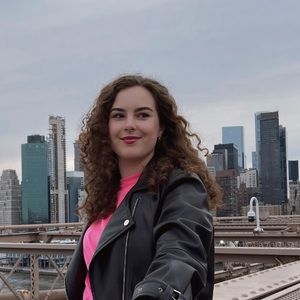 Meet your Posher, Anna